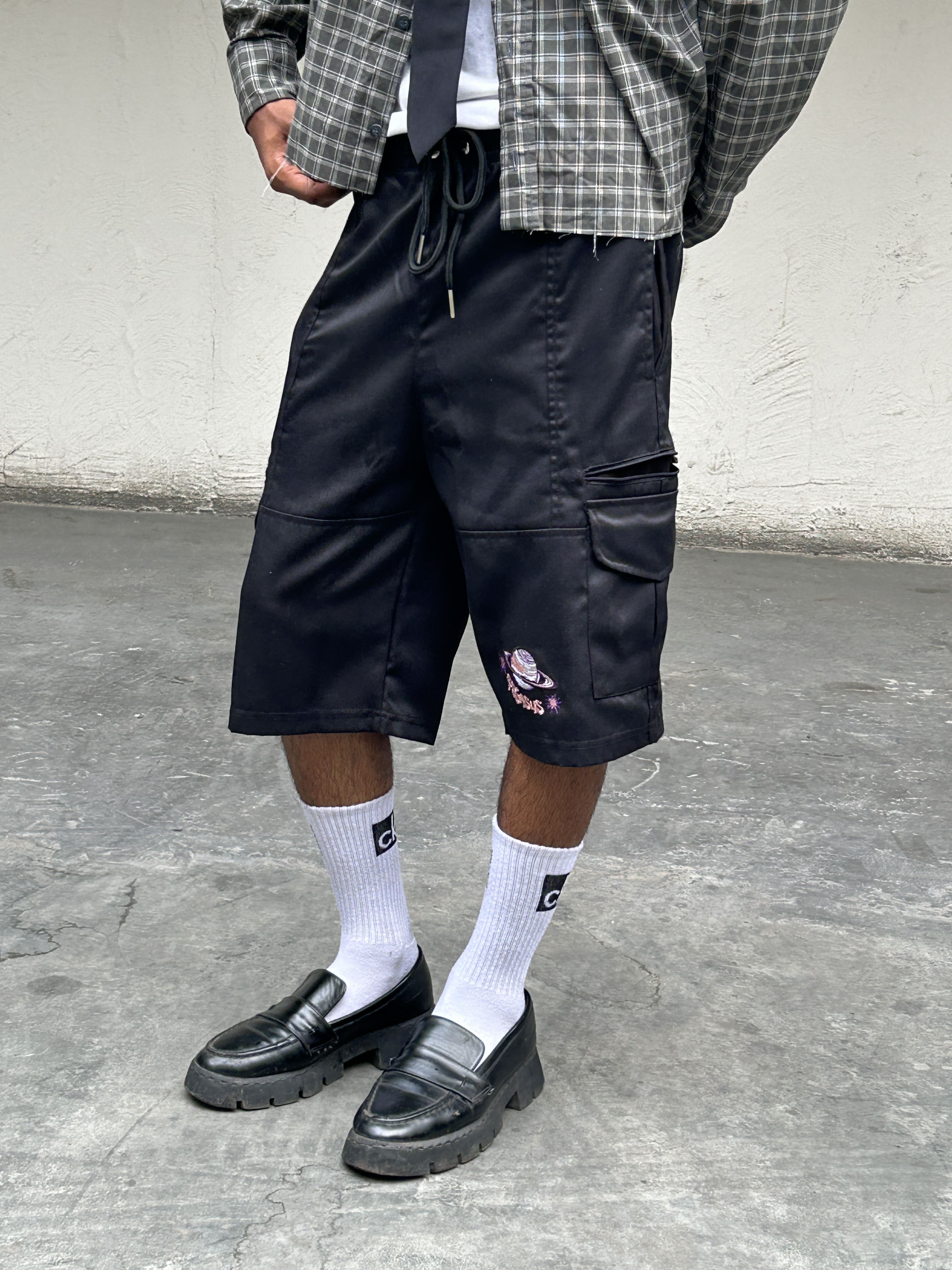 CARGO SHORTS- BLACK Pegasus