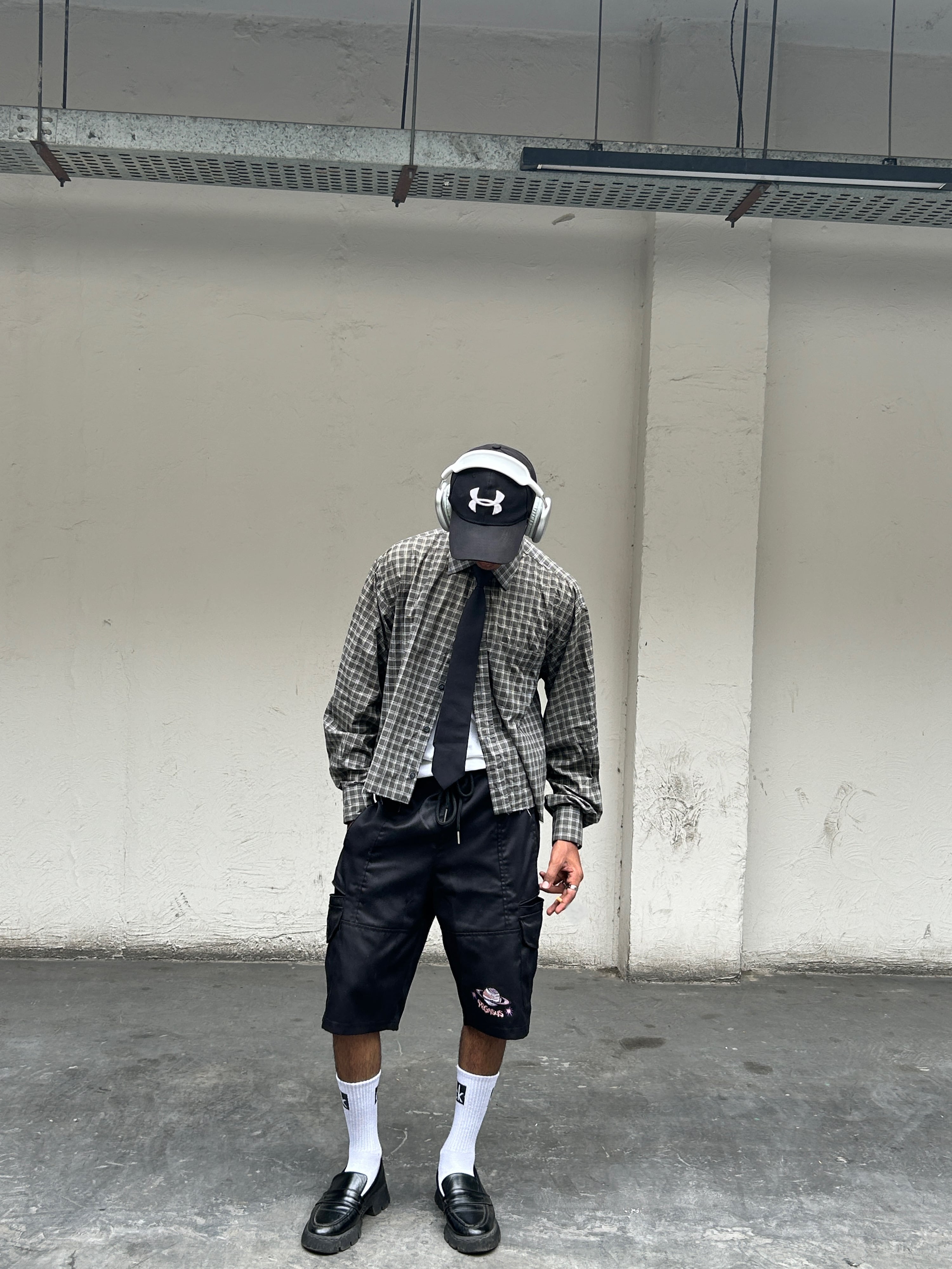 CARGO SHORTS- BLACK Pegasus