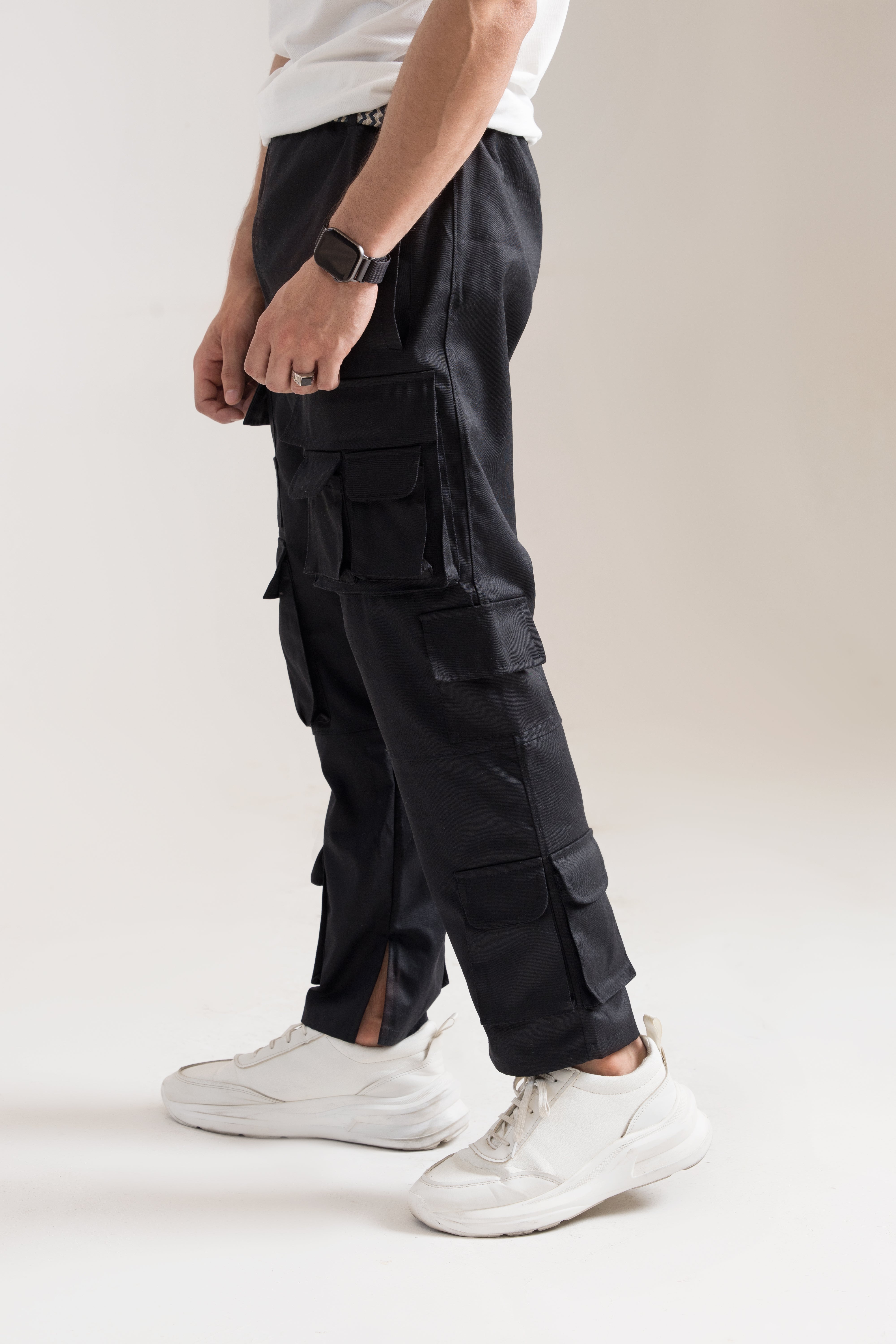 XI Cargo Black Pegasus