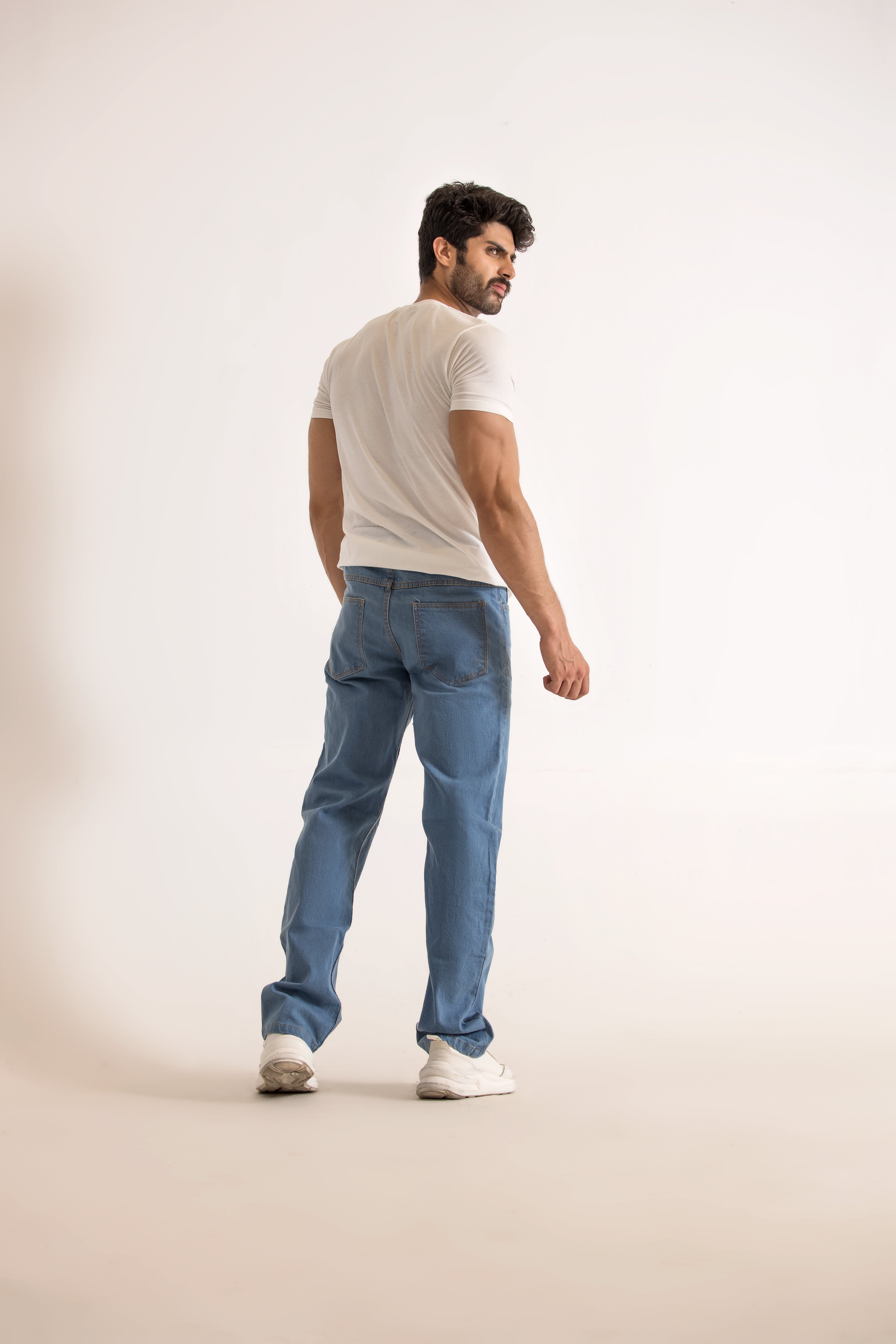 BLUE BAGGY JEANS